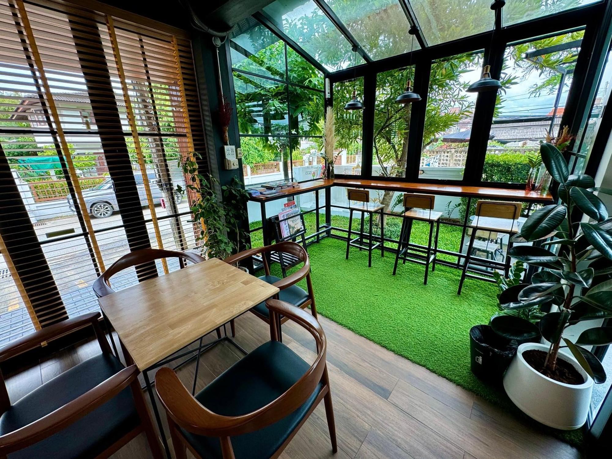 Tanwa Hotel Chiang Mai Exterior photo
